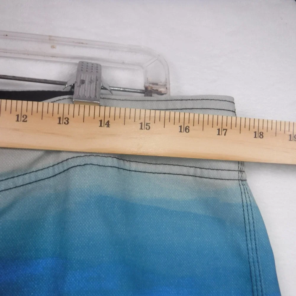ONeill Mens Blue Grey Ombre Board Shorts Size‎ 34 Cargo Pocket Swim Trunks